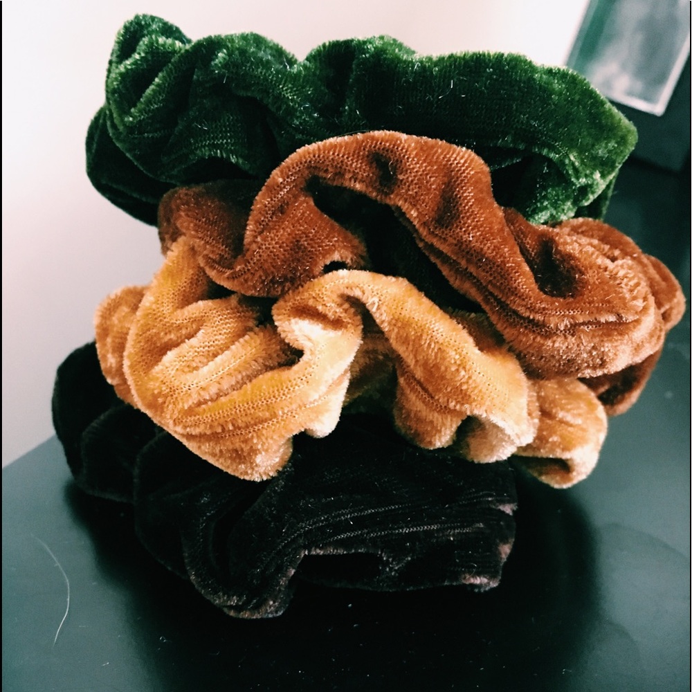 BRAND NEW autumn scrunchie set